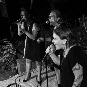 Du Monde Au Balcon chante Nougaro