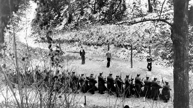 Cinq résistants nantais sont exécutés le 22 octobre 1941 au Mont-Valérien à Paris par les Nazis. (crédit : DR)