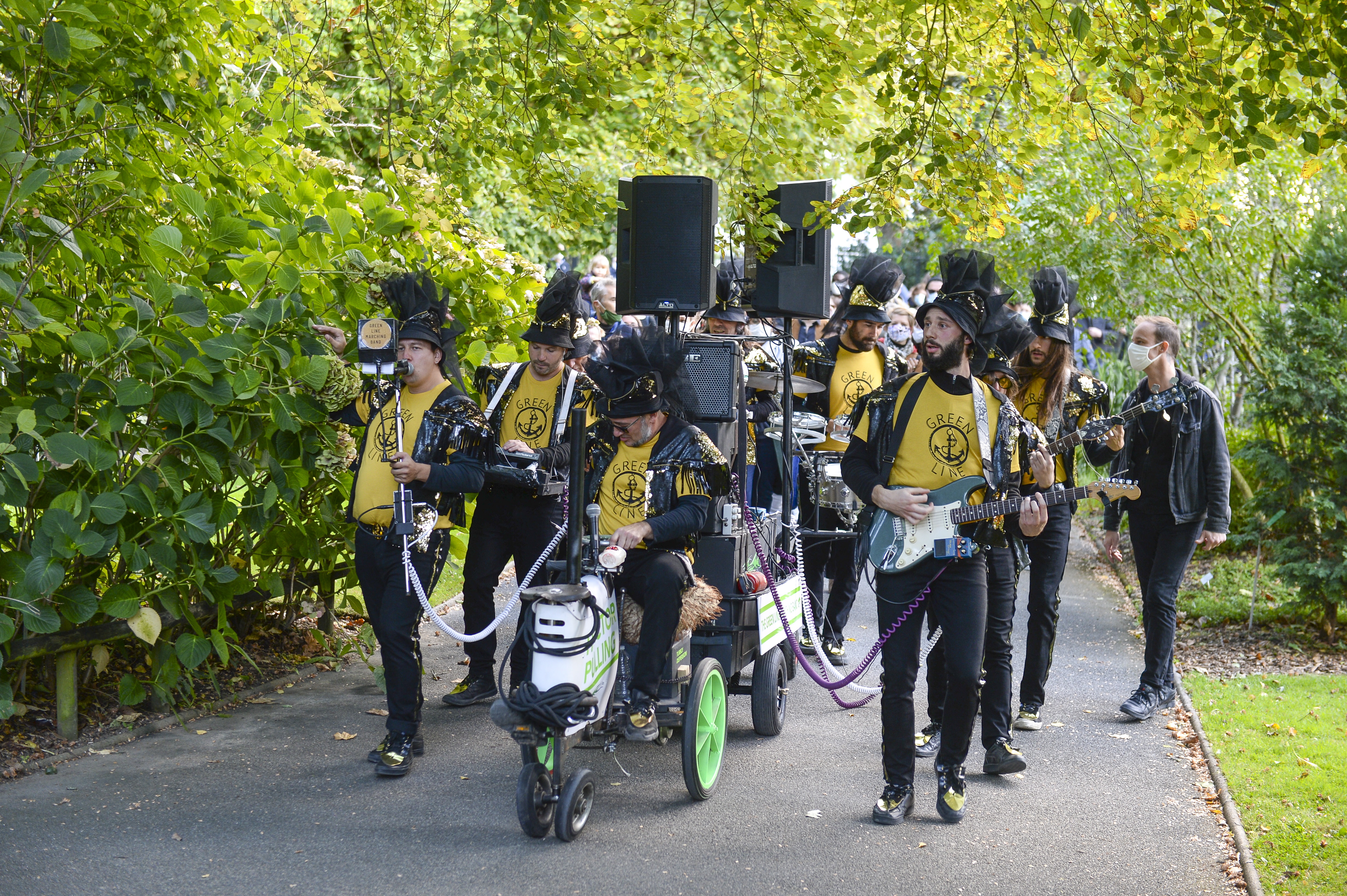 The Green Line Marching Band, l'une des formations nantaises présentes pour l'événement célébrant les 10 ans de la Fabrique Île de Nantes (© Thierry Mézerette)