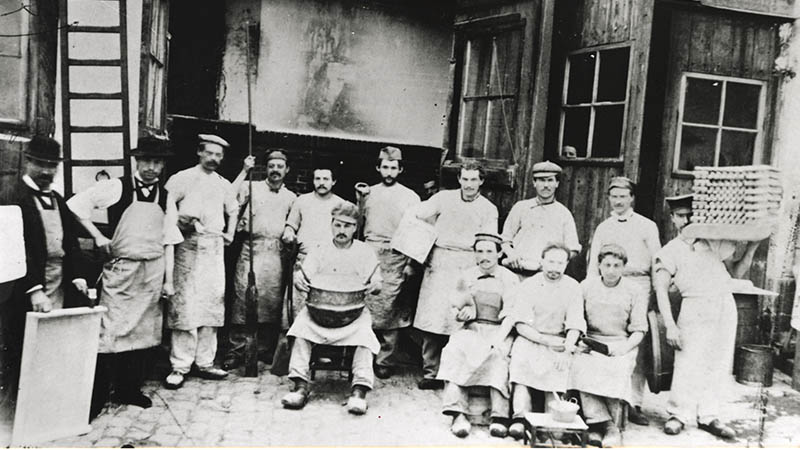 Des ouvriers de la biscuiterie Lefèvre-Utile (© François Lauginie/Château des ducs de Bretagne – Musée d’Histoire de Nantes).