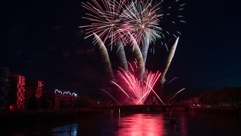 Le feu d’artifice nantais sera tiré du pont-Anne de Bretagne (Fête nationale 2022 © Ludovic Failler).
