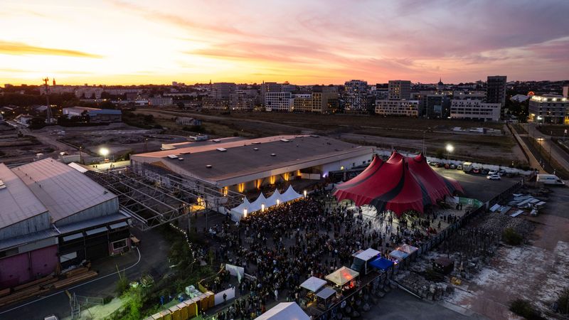 Appelé à se pérenniser dans les prochaines années, Euphoria Nantes festival permet à ses trois structures organisatrices de mutualiser le site de l’île de Nantes © Jean-Félix Fayolle - IRIS