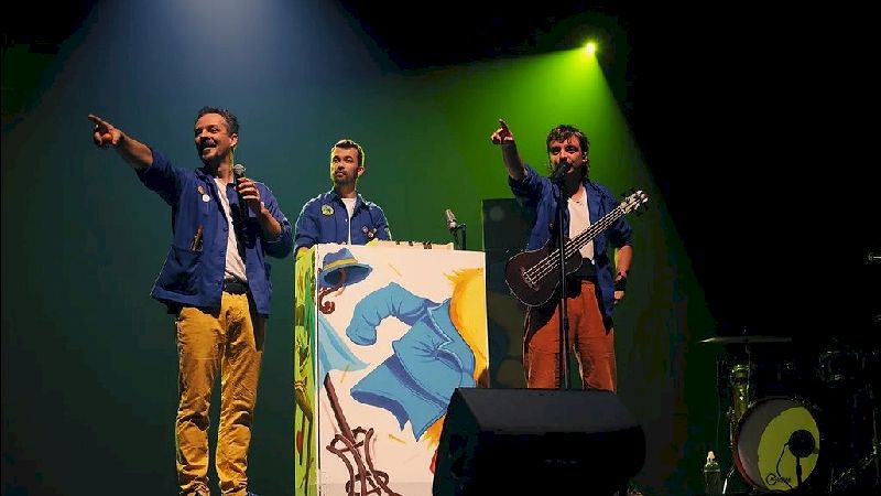 « Deux poussins égal trois » : l'arrivée d'un nouveau membre donne aux Poussins Phoniques un nouvel envol. Rendez-vous au TNT pour un concert plein d'énergie !