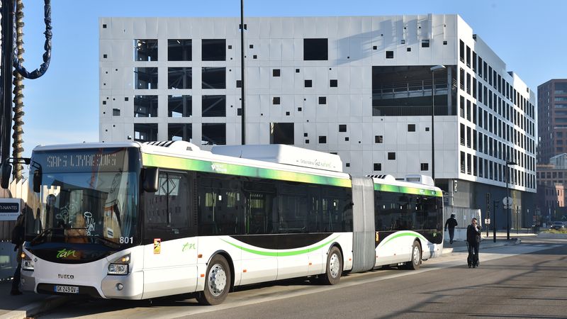 Les nouveaux Busways offrent plus de confort aux passagers, plus de sécurité aux usagers de l'espace public, avec des bénéfices environnementaux et une meilleure accessibilité du véhicule © Jean-Dominique Billaud / Nautilus