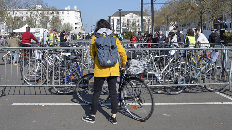 Tous en selle : des rendez-vous qui s’inscrivent dans une réflexion sur la mobilité et la place des cyclistes dans les villes.