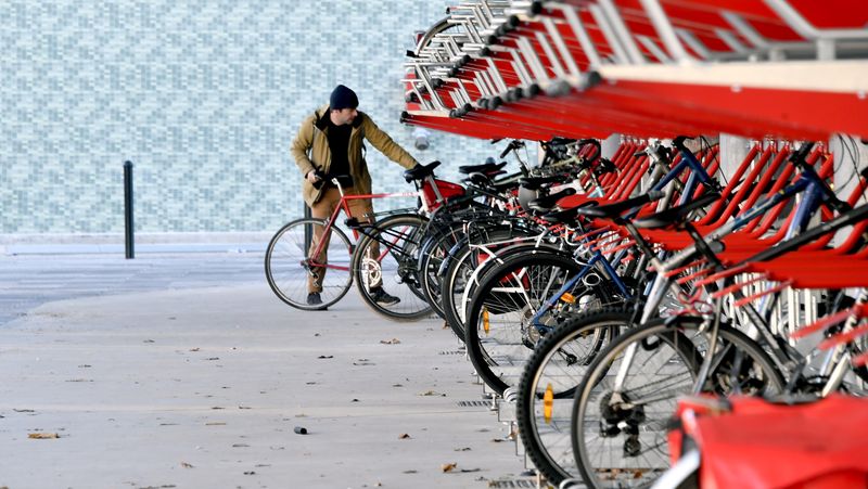 Nantes Métropole a investi 2,6 millions d’euros TTC  dans la Cyclo Station, un équipement qui facilite le passage du train au vélo, du vélo à la marche, de la marche au tramway (photo © Rodolphe Delaroque).