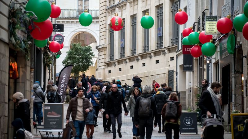 Les rues Scribe, Boileau et Rubens proposent un noël enchanté, du sol aux étoiles. 