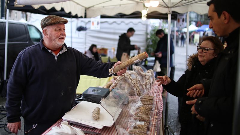 Rendez-vous place viarme pour un week-end de dégustation © Romain Boulanger