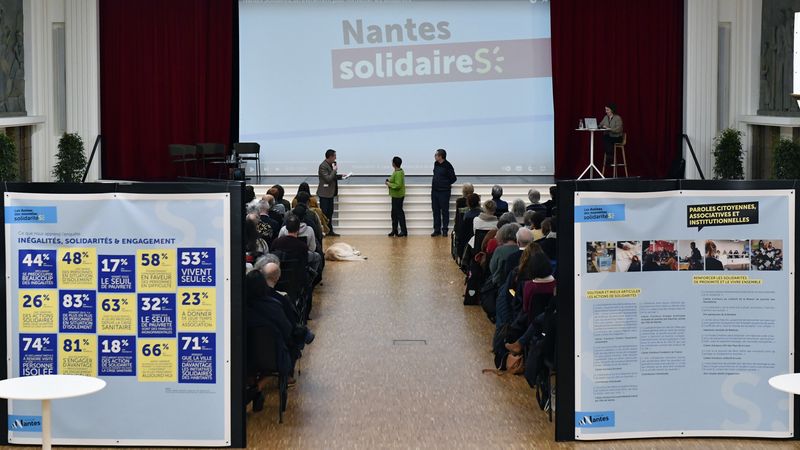 Le Salon Mauduit, au pôle associatif Désiré-Colombe, a fait salle pleine pour la présentation du rapport des Assises des nouvelles solidarités. © Rodolphe Delaroque