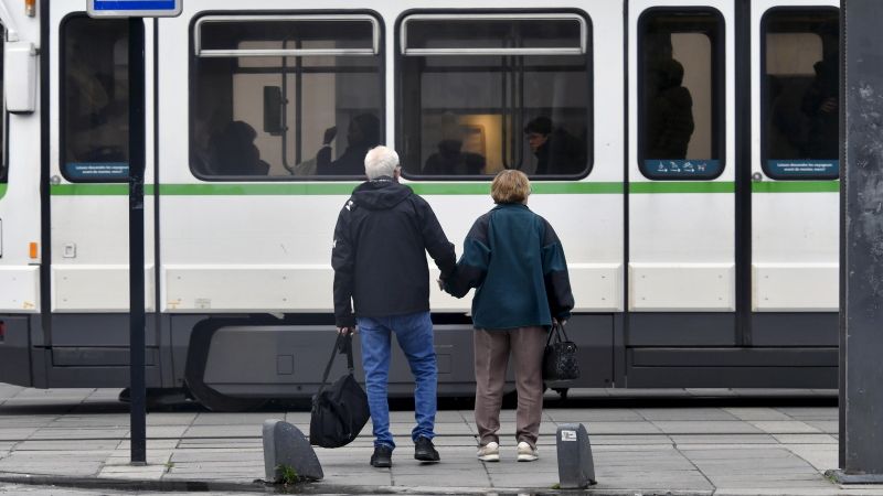 Labellisée depuis 2022 « Ville amie des aînés », Nantes propose des solutions et accompagnements pour que les seniors puissent continuer de se déplacer en autonomie et en toute sécurité.