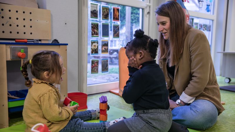 Du 25 février au 5 avril, le Mois du bien grandir propose de nombreuses activités partagées entre enfants et parents. © Céline Jacq