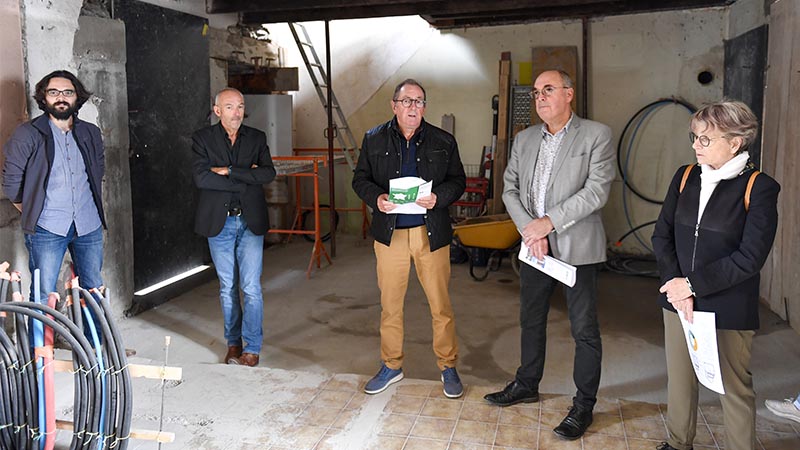 Soliha Loire-Atlantique célèbre la pose de la première pierre du chantier, mercredi 2 octobre 2019.