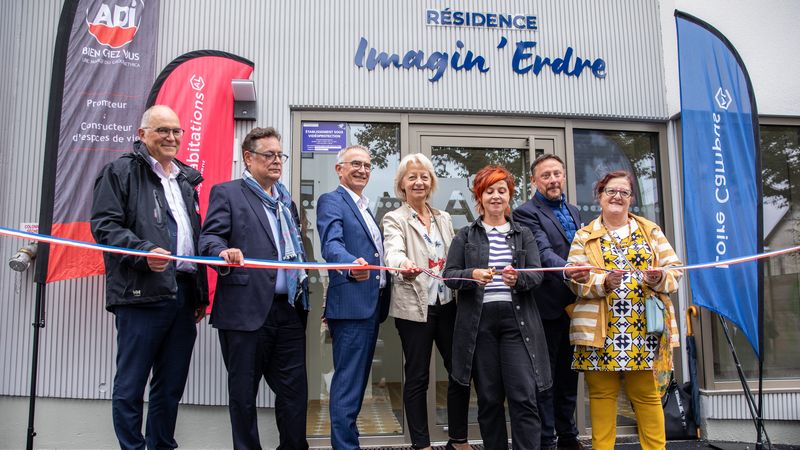 La résidence Imagin’Erdre était inaugurée vendredi 6 septembre 2024 en présence de Valérie Coussinet, conseillère municipale déléguée à la vie étudiante et au logement des jeunes, et de Catherine Piau et Catherine Bassani, élues de quartier Nantes Erdre. © Céline Jacq