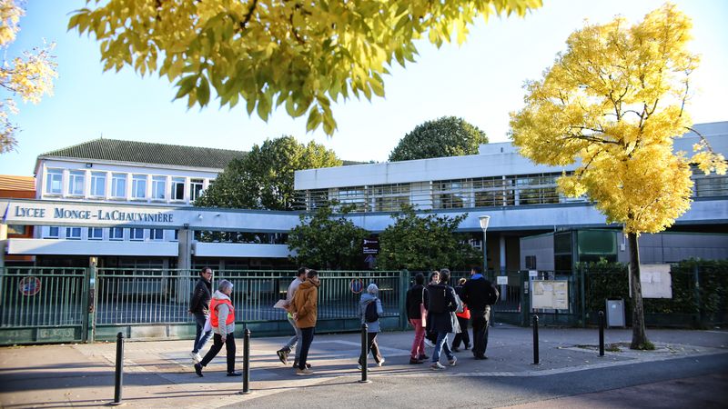 Une balade urbaine à la découverte du quartier était organisée samedi 5 octobre, à l’occasion du 1er forum sur le projet de renouvellement de la route de Rennes. © Romain Boulanger