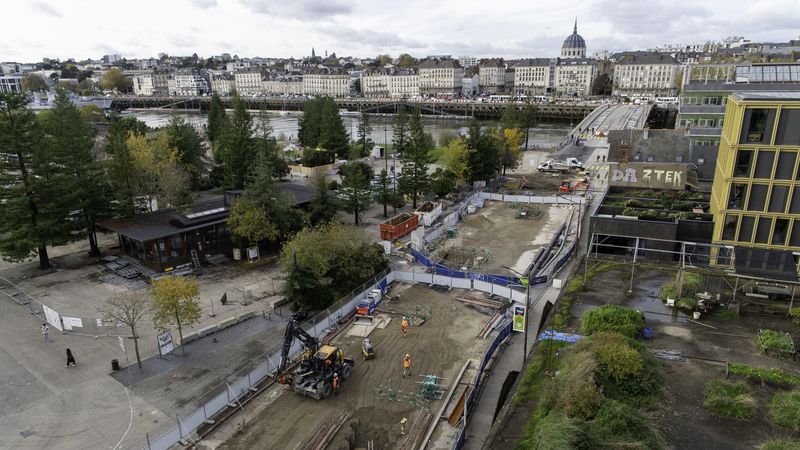 Les travaux se poursuivent sur le boulevard Léon-Bureau pour y installer les lignes de tramway 6 et 7, une piste vélo magistrale, des espaces piétons confortables et rétablir une circulation automobile. © Loïc Gatteau