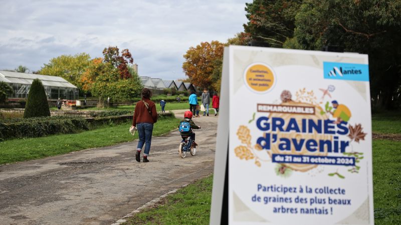 Petits et grands, cracks en botanique ou néophytes, toutes les bonnes volontés sont les bienvenues. © Romain Boulanger