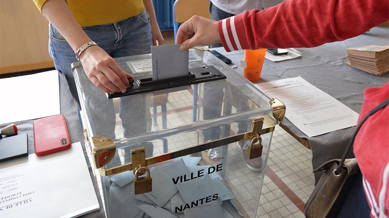 Nantes compte 207 bureaux de vote, Ils sont répartis dans 48 écoles publiques.