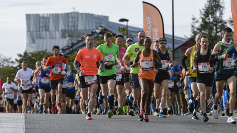 Un tracé 100% urbain pour les coureurs du Marathon de Nantes. © Arnaud Masson/Yves Mainguy/Benjamin Lachenal