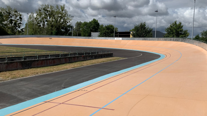 La nouvelle piste du vélodrome métropolitain de Couëron accueille la 25e édition du Trophée international des Sprinters © Nantes Métropole