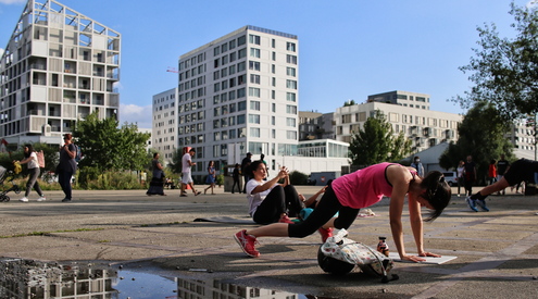 Nantes en toute liberté - Faire de l'escalade en pleine ville, jouer les funambules dans les parcs... Des idées pour pratiquer partout et tout le temps !