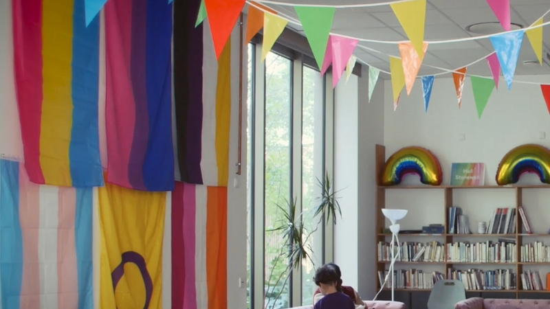 [Vidéo] Visite guidée de Nosig, le centre LGBTQIA+ de Nantes