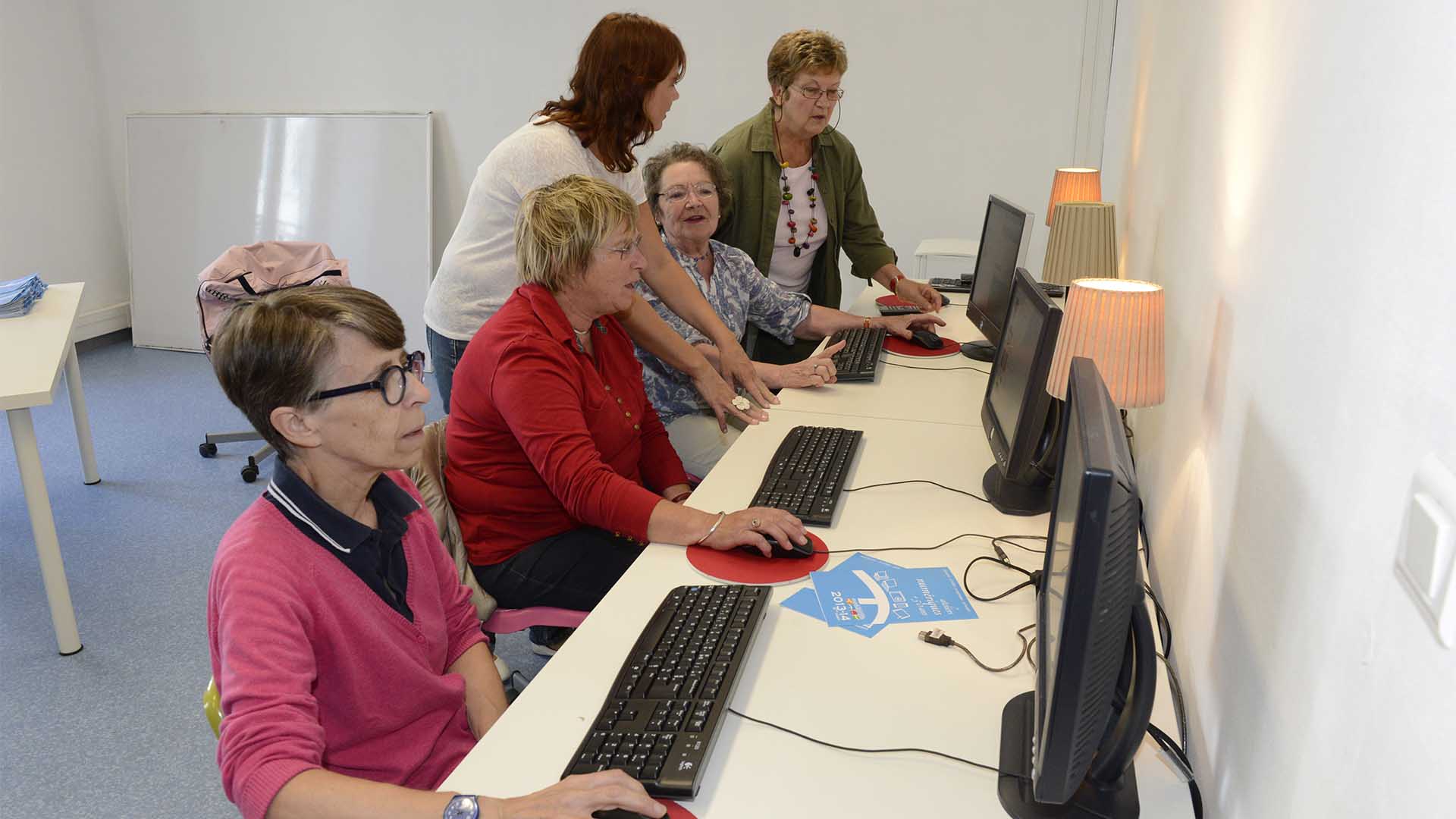 À Médiagraph, les seniors se forment aux outils numériques