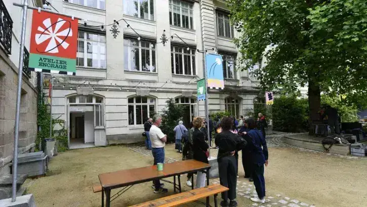 La cour de l'ancienne école des beaux-arts de Nantes, transformée en lieu d'échanges et de rencontres.