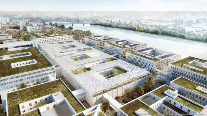 Modulaire, adaptable et connecté, l'hôpital sera composé de bâtiments intelligents, très performants, ayant recours aux énergies renouvelables (géothermie sur nappe, panneaux photovoltaïques). Objectif : réduire de 30 % les  consommations d'énergie. Le re
