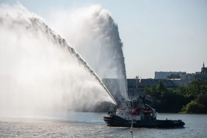 Plus de 200 bateaux ont participé à la parade nautique. Photo Patrick Garçon.