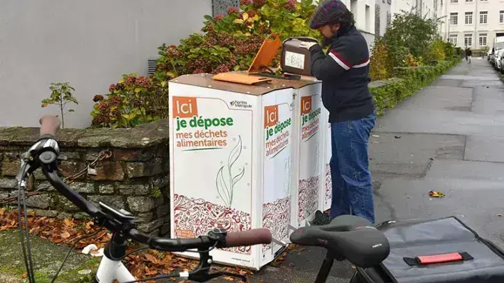2000 à 2500 points de collecte  des déchets alimentaires seront installés entre octobre 2023 et avril 2024. © Rodolphe Delaroque