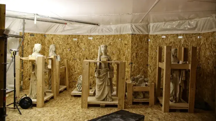 Toutes les statues sont soigneusement entreposées. © Romain Boulanger